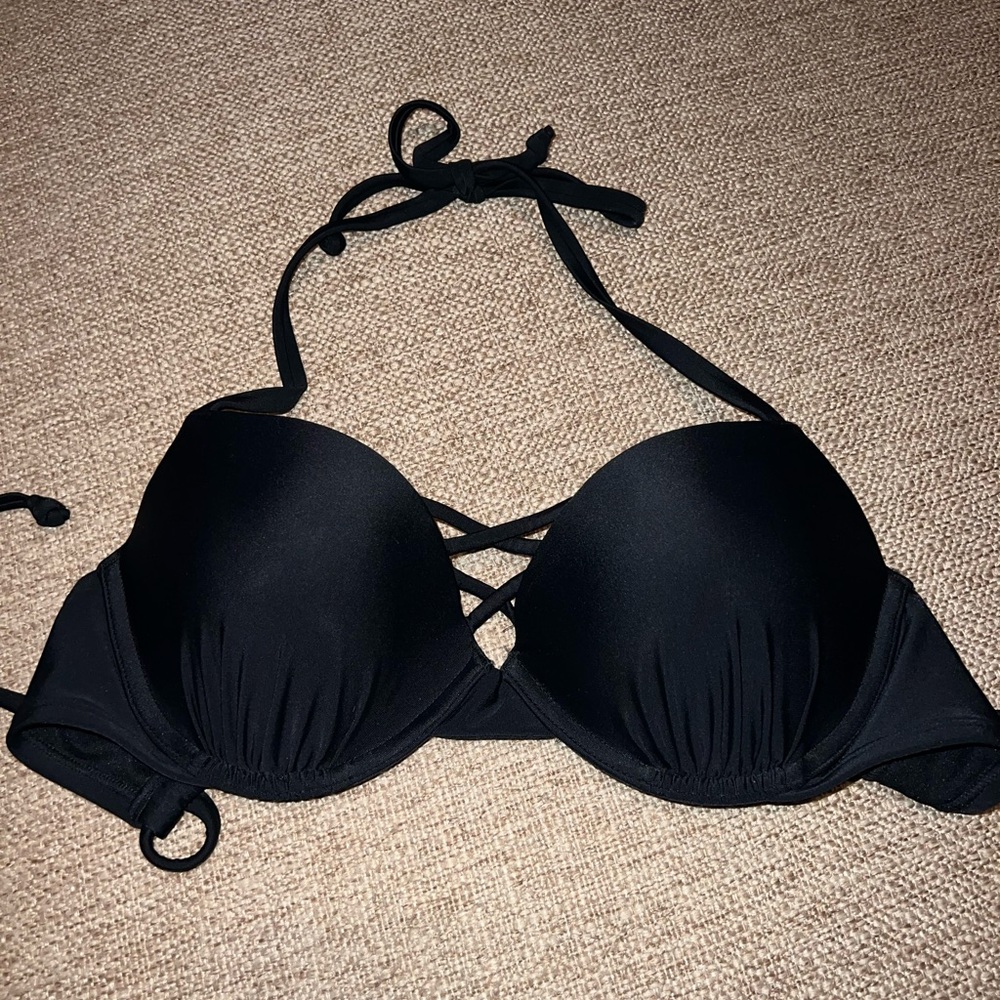 Hollister Swim Top 34C